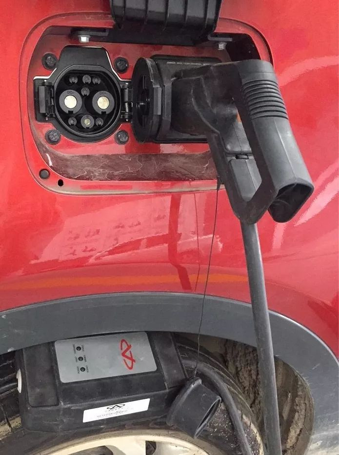 電動汽車充電槍工作原理